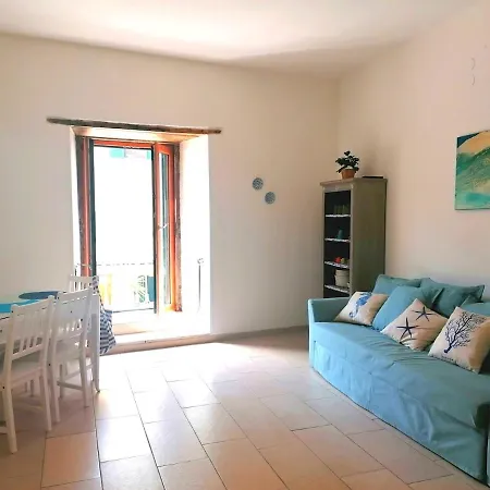 Amalfi Coast - One Minute To The * Vietri sul Mare