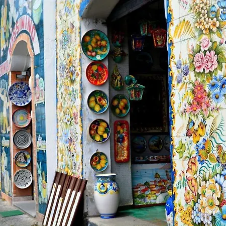 Amalfi Coast - One Minute To The Vietri sul Mare
